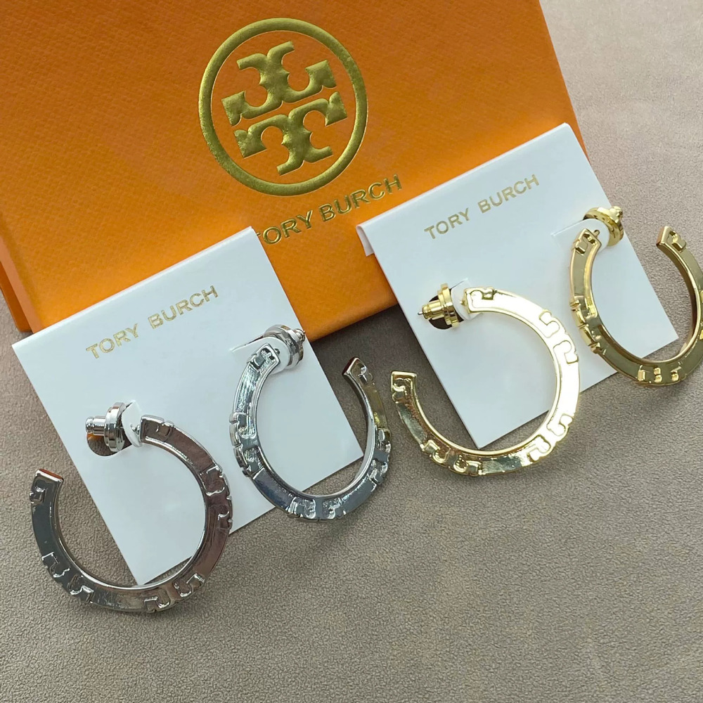 Tory Burch English Letter Round Shape Design Earrings